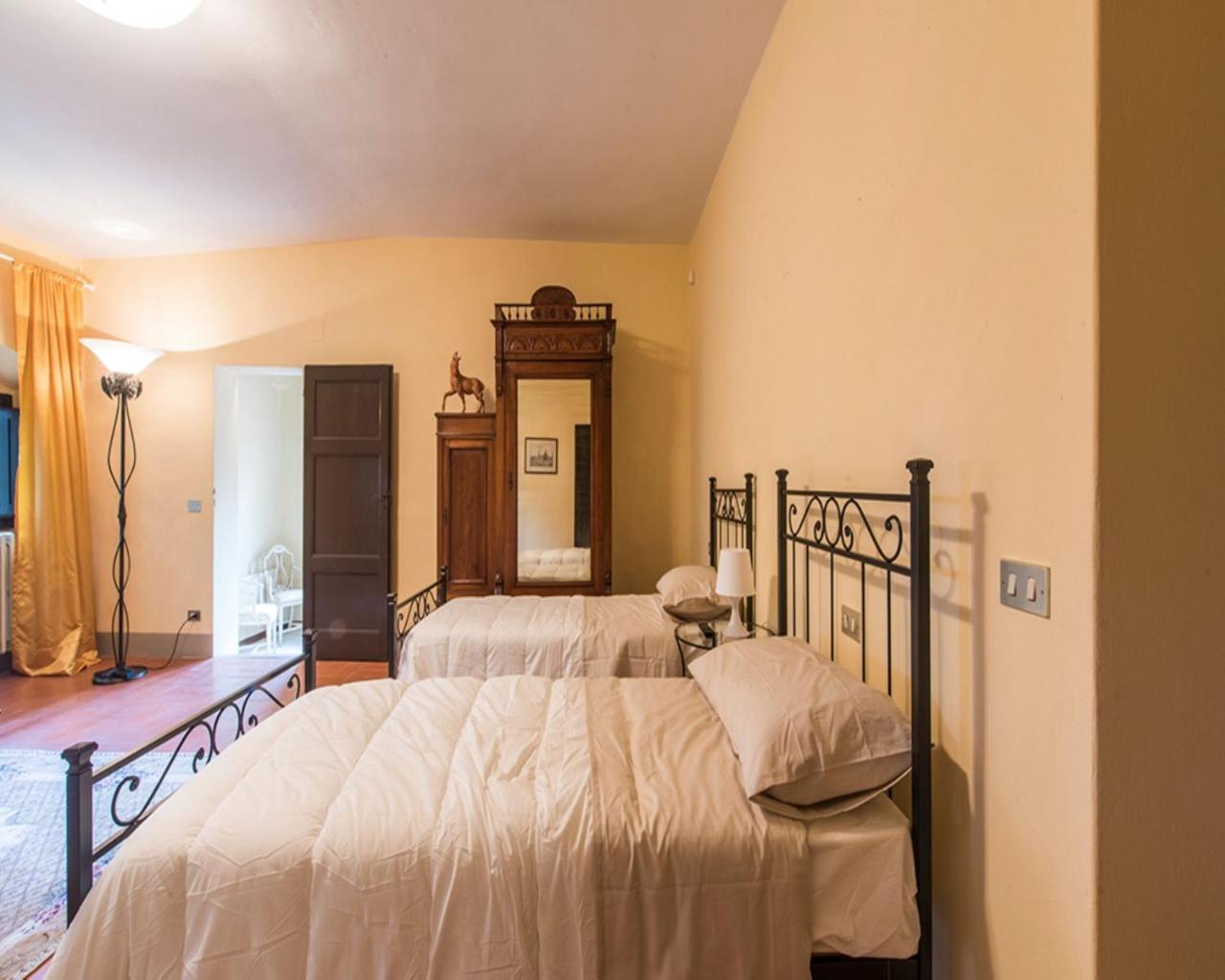 Villa Piandaccoli ลาสตรา อา ซินญา ภายนอก รูปภาพ